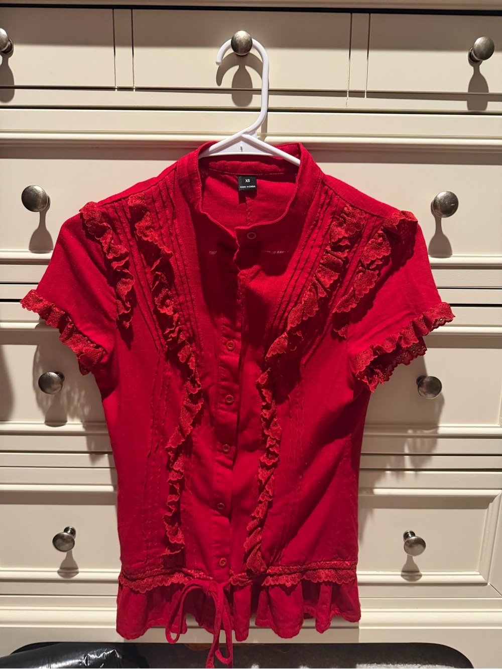 SHEIN Red Ruffle Button-Front Top - Picture 2 of 6